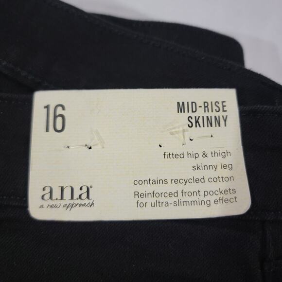 A..N.A A New Approach Womens 18W Mid Rise Skinny Jeans Black Comfort Staple New - Picture 3 of 13